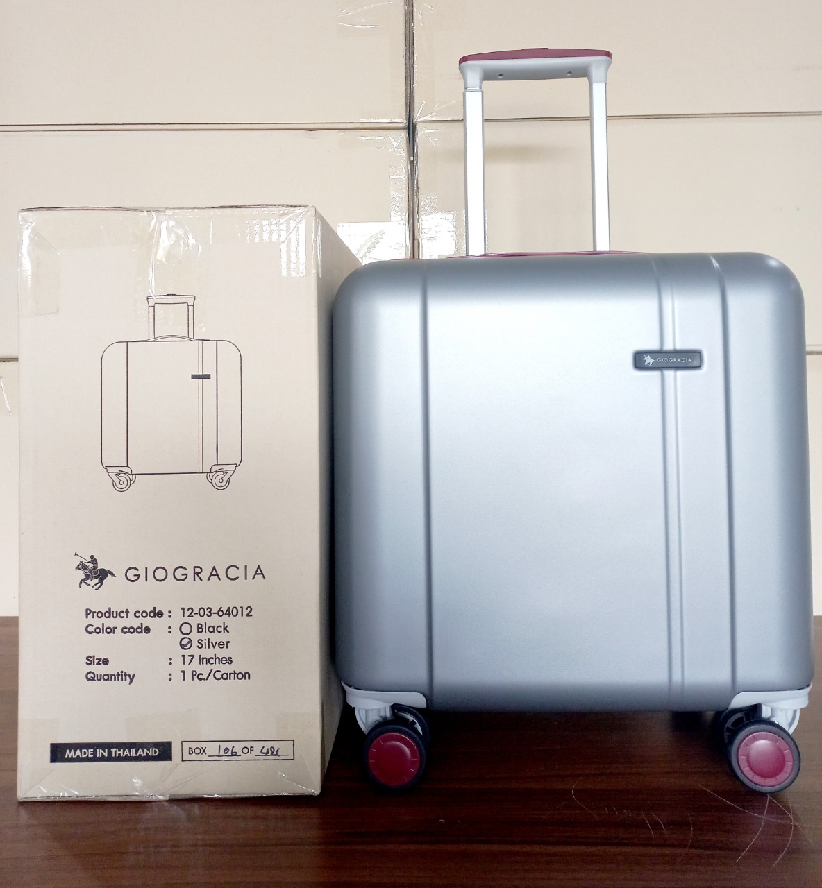 Vali Thái Lan - nhãn hiệu Giogracia (Silver - bạc ) size: 17inch (41x24x39.5cm), Mã số: 64012-17SILVER