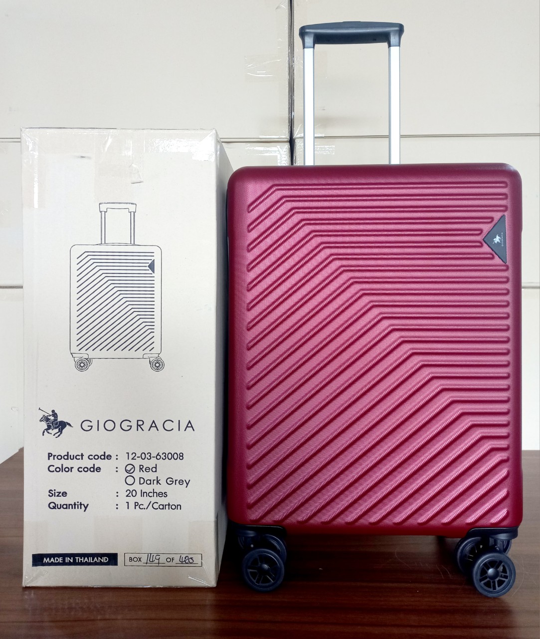 Vali Thái Lan - nhãn hiệu Giogracia (Red - đỏ đô) size: 20inch (40x24x50cm), Mã số: 63008-20RED
