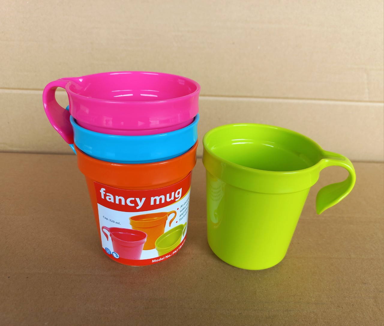 Bộ ca uống nước có quai 4 cái/bộ 320ml (8x14cm), Mã số: PN118X4-P3