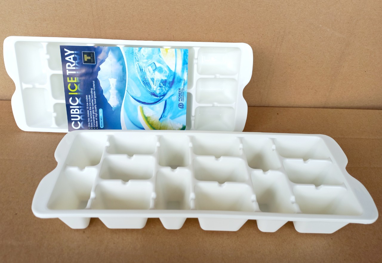 Khay làm đá nhựa trắng 15 viên (11x28x4cm), mã số: PN179-P13