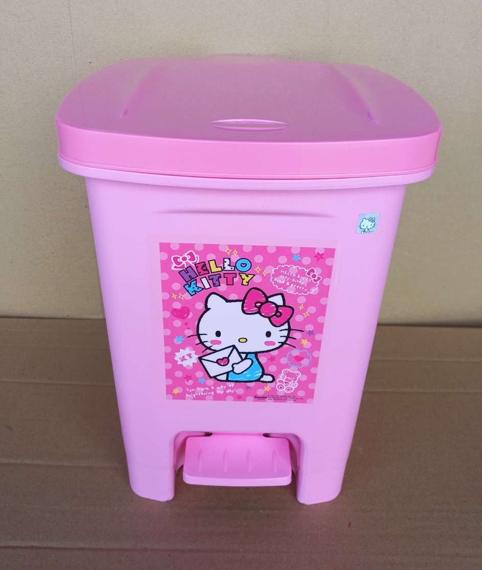 Thùng đựng rác hello kitty (24x28x32cm), mã số: KT-5667