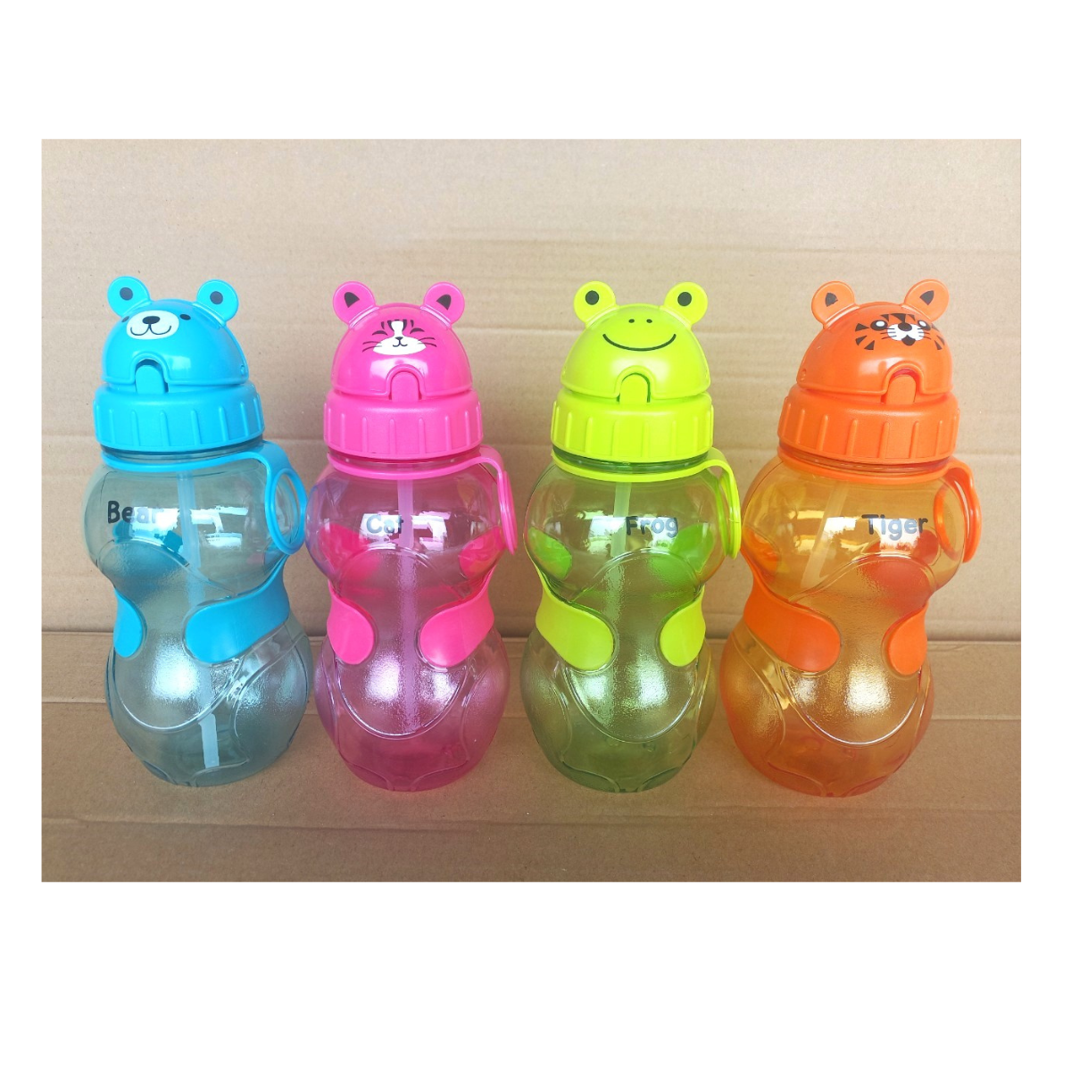 Bình đựng nước trẻ em có vòi hút 650ml (9x9x22cm), mã số: PNP3424/37