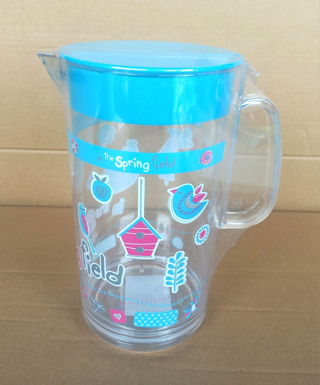 Ca đựng nước nhựa trong có hoa văn 1,85 lít (12x22cm), mã số: PN411E